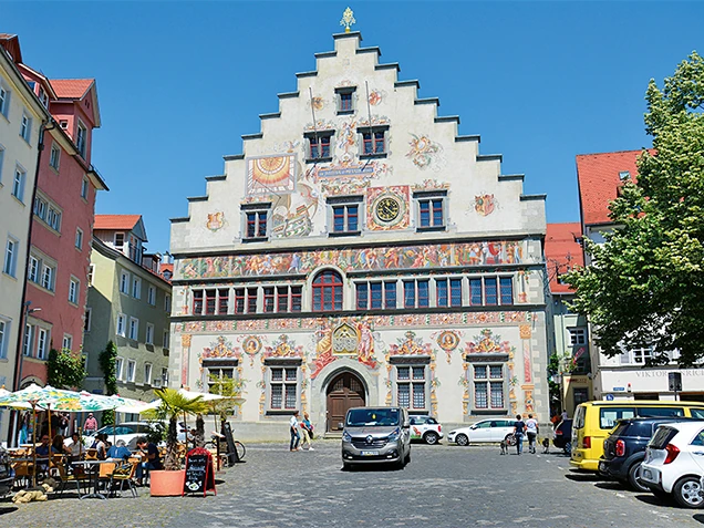 Friedrichshafen: hoch hinaus mit dem Zeppelin