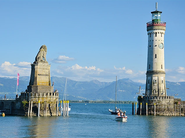 Kressbronn: Äpfel, Wein und schwimmende Kunst