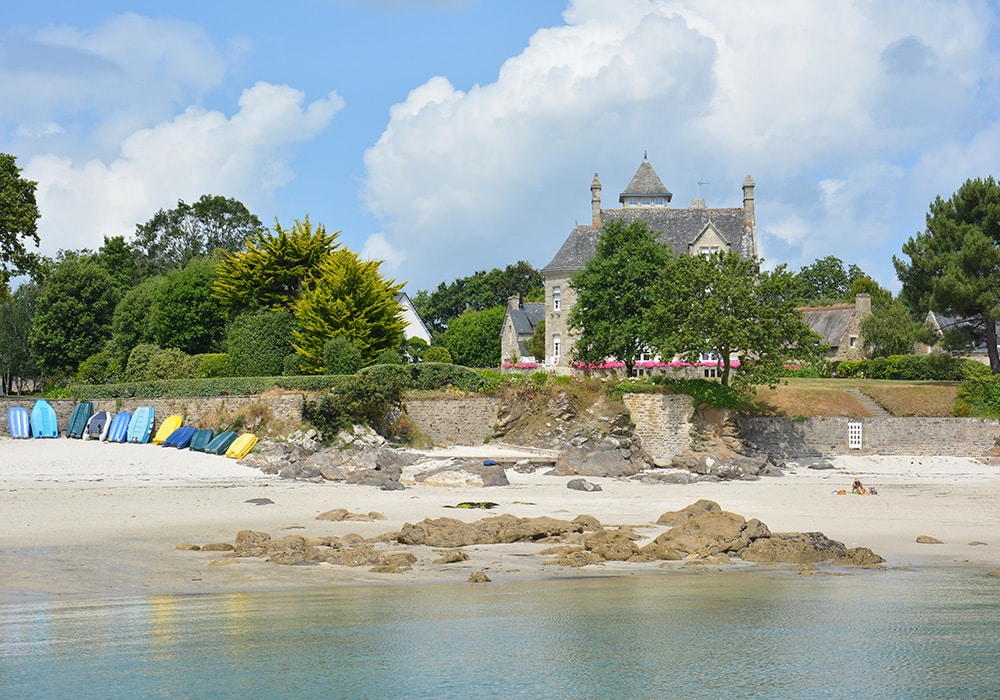 Strand und Meer in der Bretagne in Frankreich