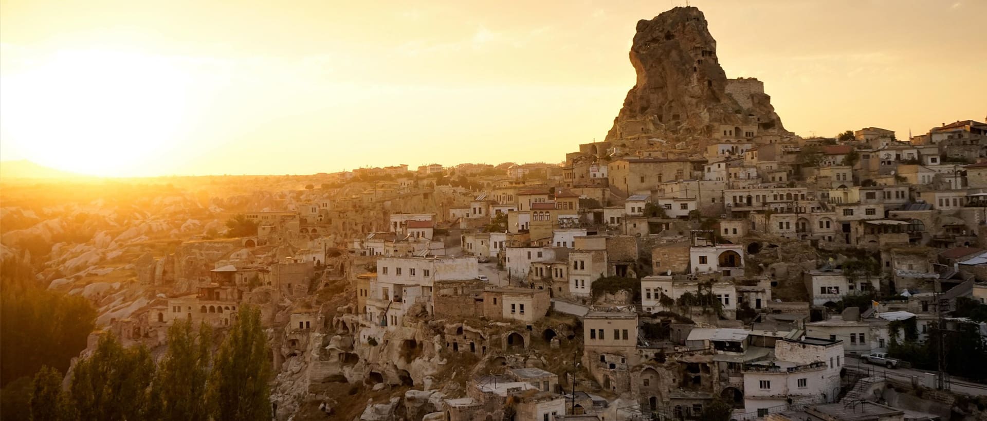 Häuser am Hang in der Türkei